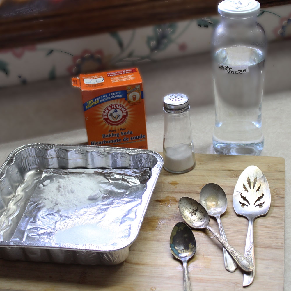 Boiling Water Baking Soda To Clean Silver Jewlery Boiling Water Cleaning Silver With Aluminum Foil And